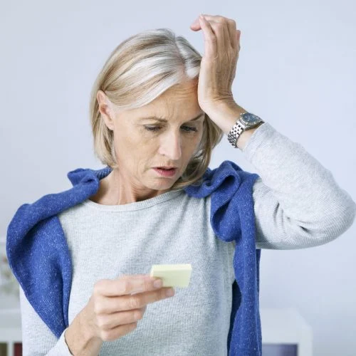 اختلال حافظه از علائم آلزایمر